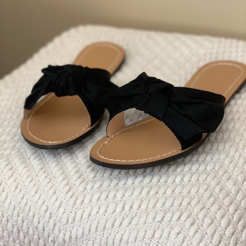 Chase + Chloe Sandals - Black Bow, Tan Sole